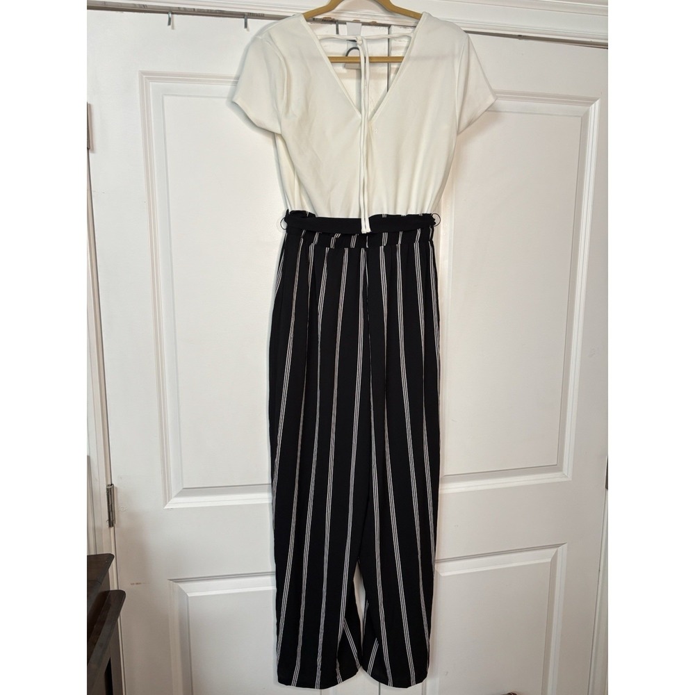 NWT Maurices Paperbag Waist Wide Leg Jumpsuit Womens M Black White Striped - Picture 5 of 10